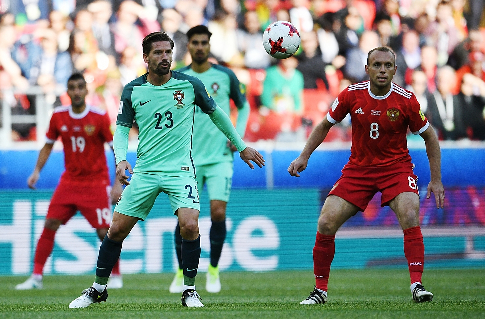 开云体育在线-欧预赛战况曲折，胜负如神秘面纱一般难以揭开