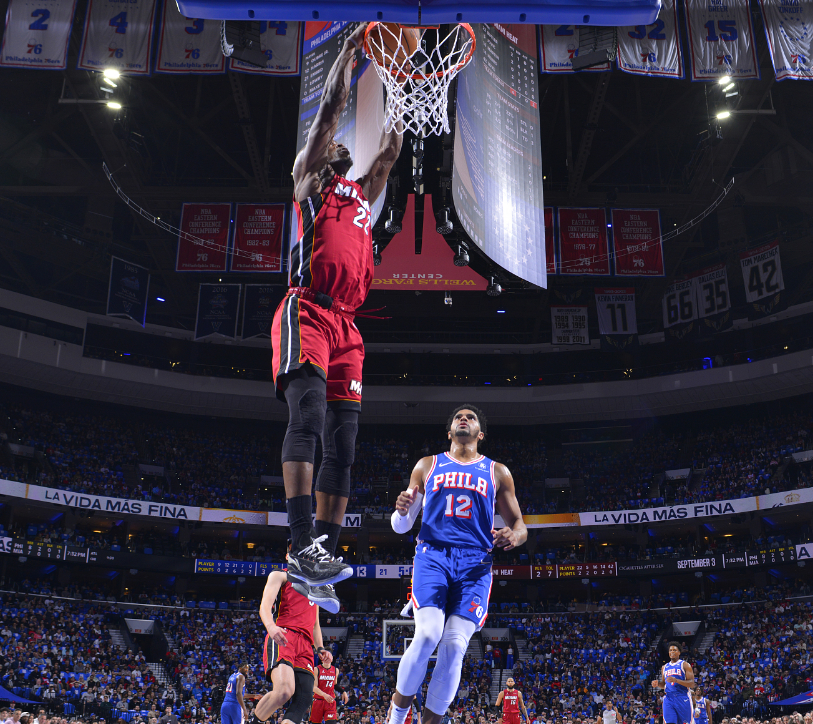 开云APP-76人队逆转热火队，晋级东部半决赛