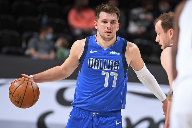 开云体育APP下载-独行侠险胜骑士，戈贝尔刷新纪录