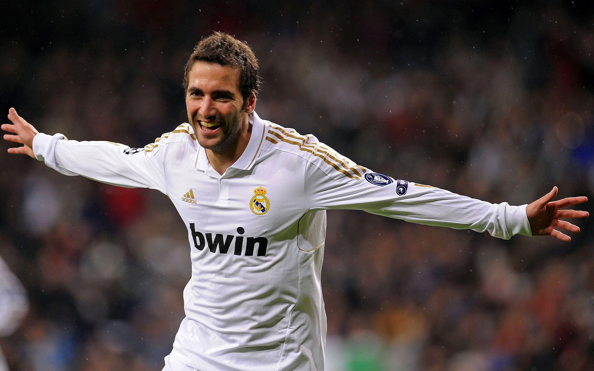 跨界论剑，湖人表演终结广东，杰伦·格林才是大场面先生？